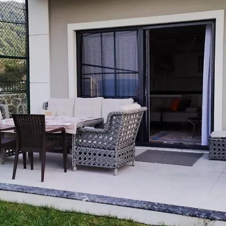 빌라 Sapanca Villa 사판자